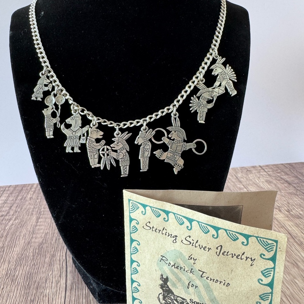 Roderick Tenoria 925 Sterling Silver Charm Necklace Dangle Bear Charms
